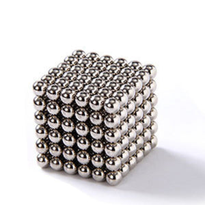 Rubiks kube med magnetisk ball for dekompresjon